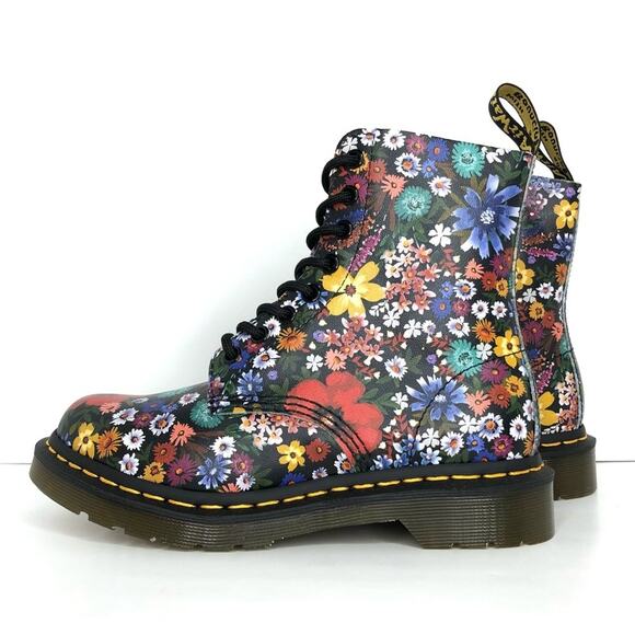 NIB Dr Martens Wanderlust Multi Colored Graphic Floral Lace Up Boots Women’s 6 - Picture 4 of 9